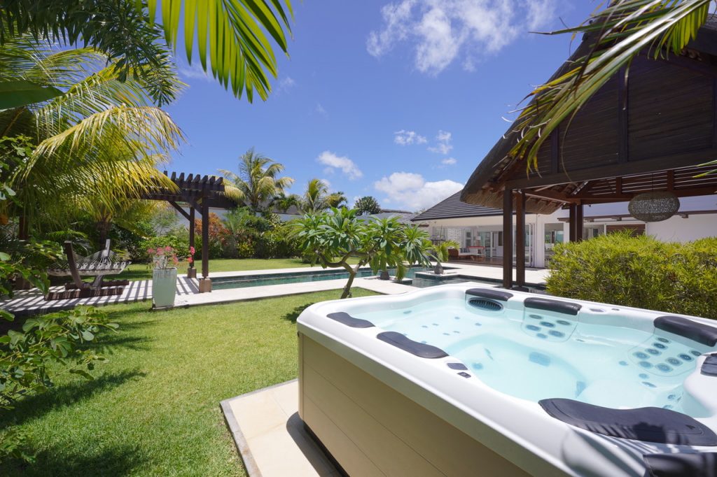 Spacieuse Villa 301 m2 avec  4 chb + 1 bureau à Grand Baie