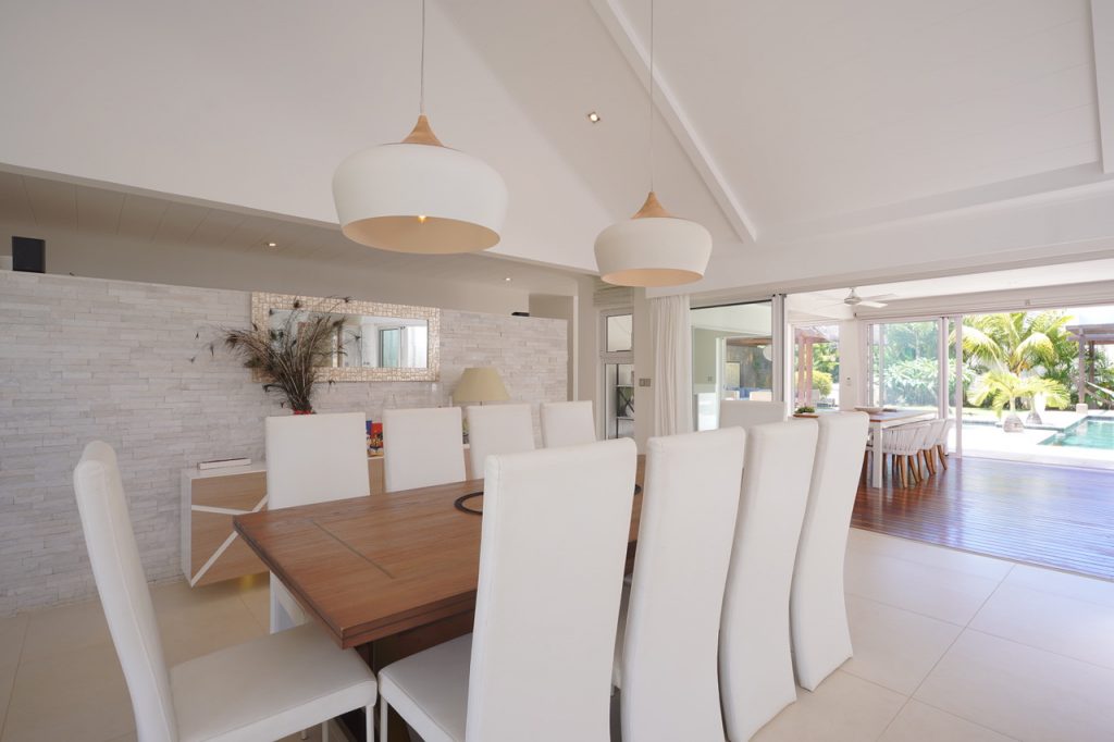 Spacieuse Villa 301 m2 avec  4 chb + 1 bureau à Grand Baie