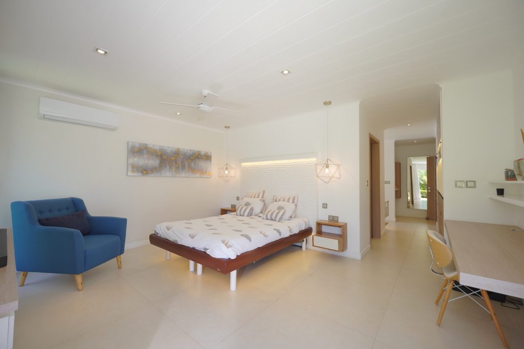 Spacieuse Villa 301 m2 avec  4 chb + 1 bureau à Grand Baie