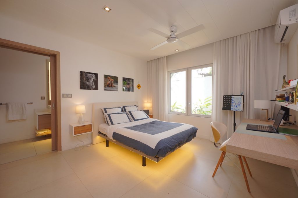 Spacieuse Villa 301 m2 avec  4 chb + 1 bureau à Grand Baie
