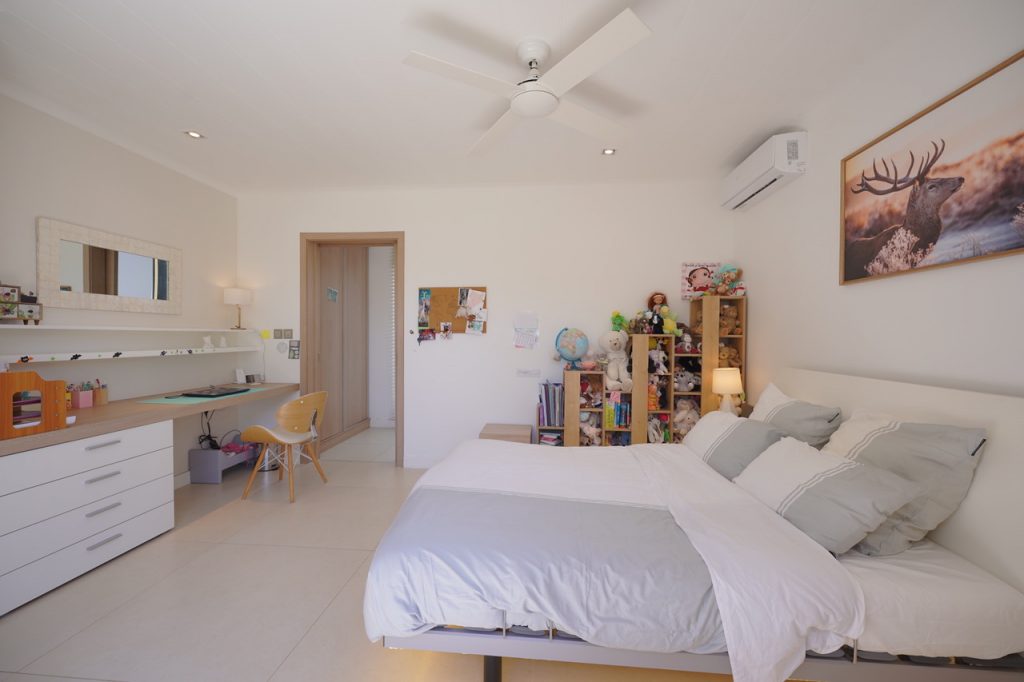 Spacieuse Villa 301 m2 avec  4 chb + 1 bureau à Grand Baie