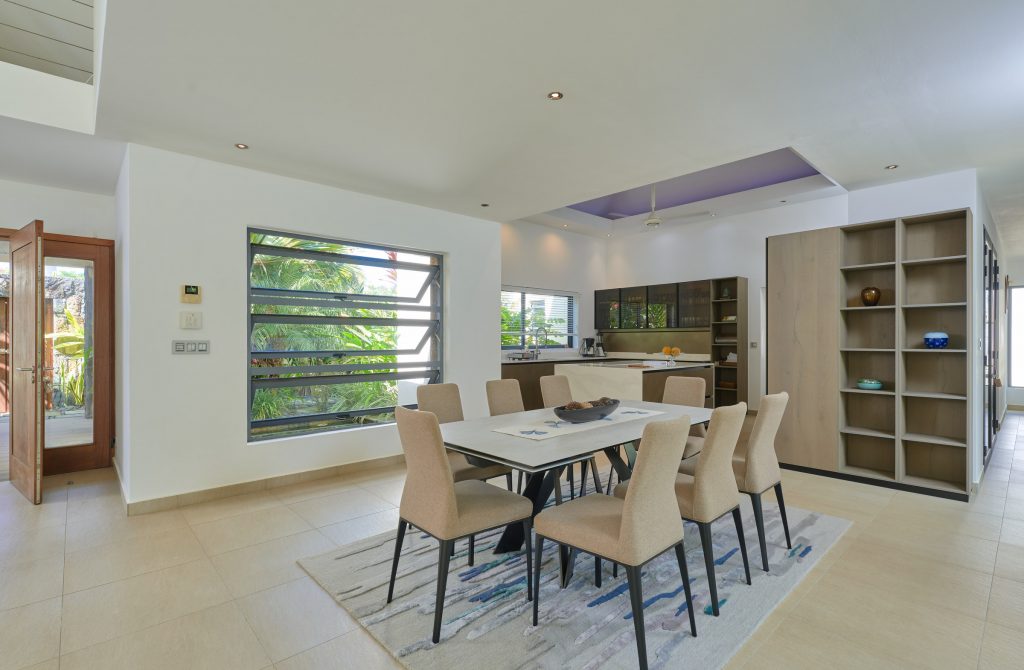 Spacieuse Villa 4 Chb de 369 m2 à Pereybère