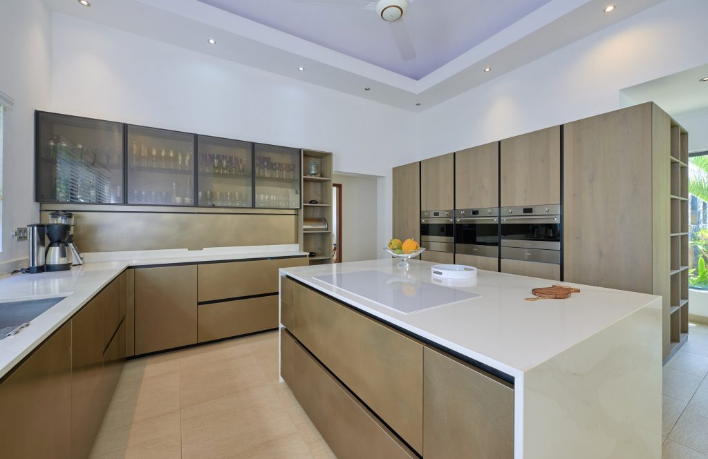 Spacieuse Villa 4 Chb de 369 m2 à Pereybère