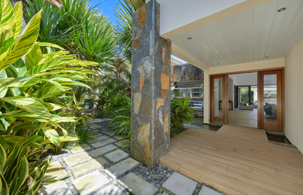 Spacieuse Villa 4 Chb de 369 m2 à Pereybère