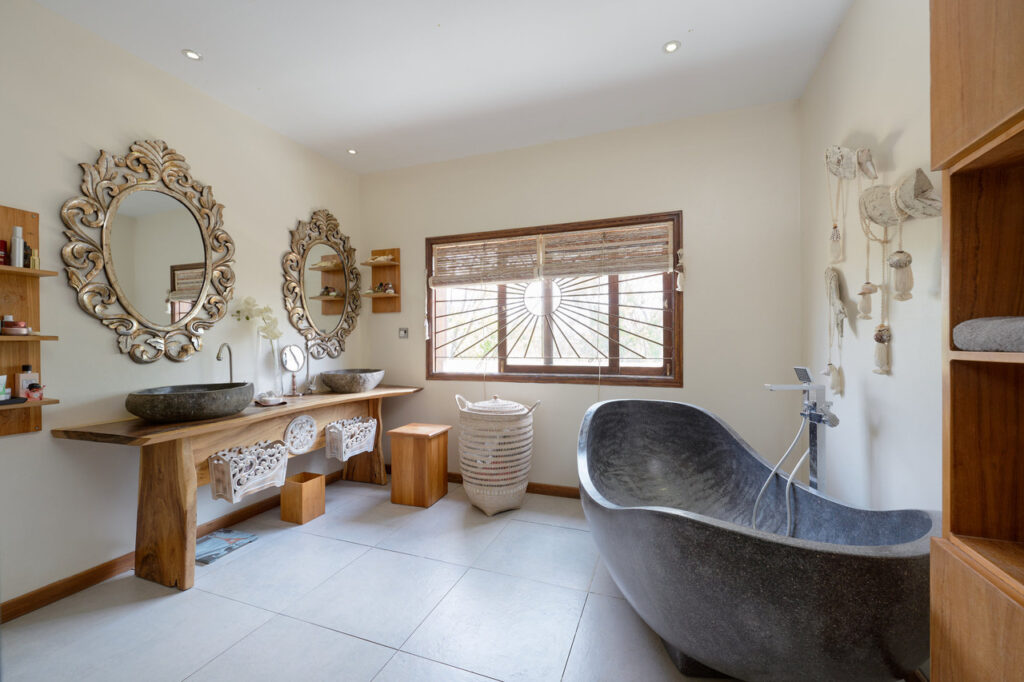 Villa atypique balinaise 4 chb à Pereybère