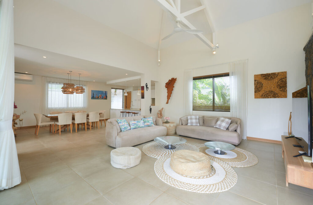 Villa moderne 3 chb + 1 studio dans complexe exclusif