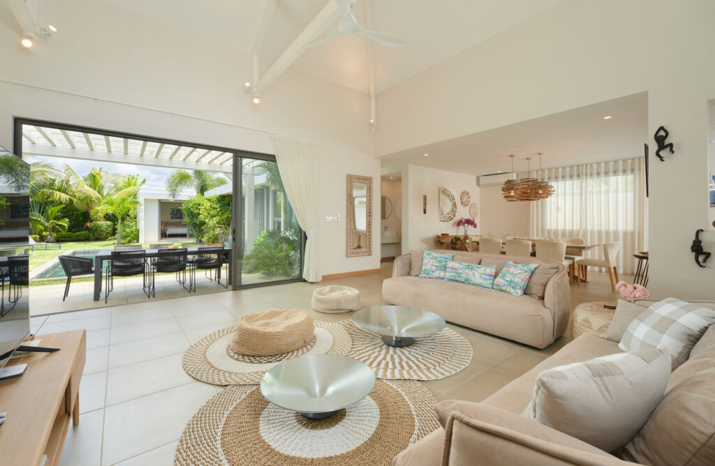 Villa moderne 3 chb + 1 studio dans complexe exclusif