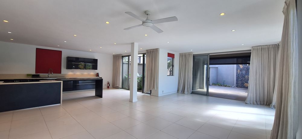 Luxueuse villa avec place de bateau