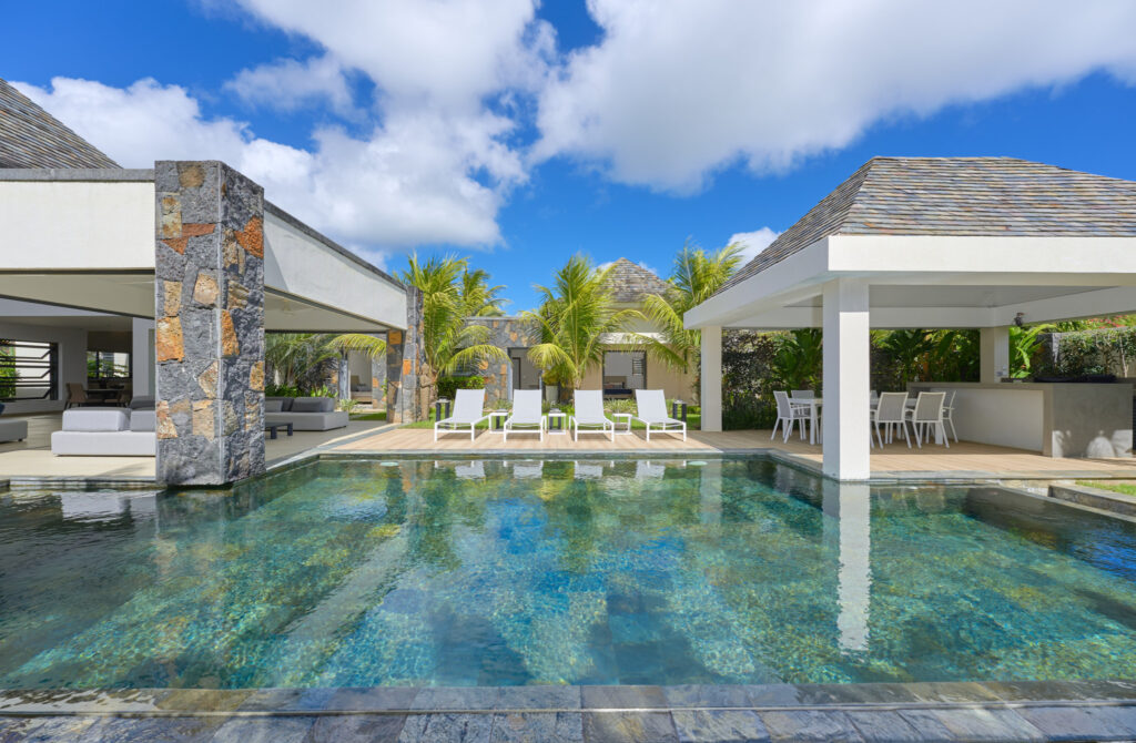 Spacieuse Villa 4 Chb de 369 m2 à Pereybère