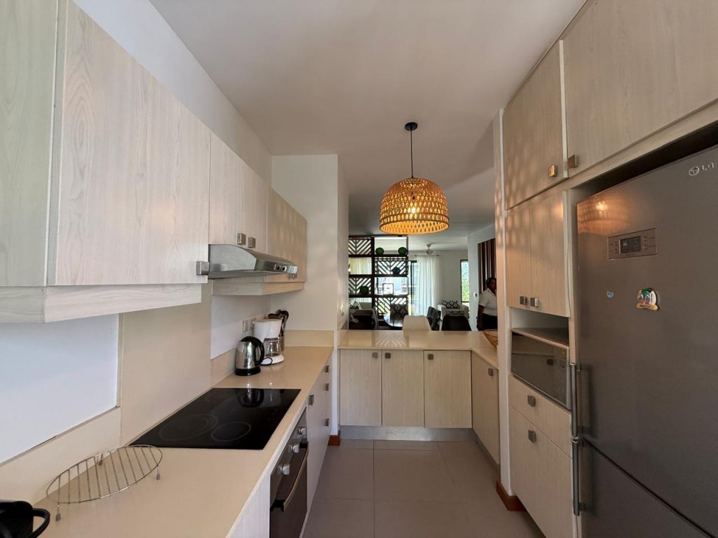 Grand triplex 248 m2 à Peyrebere