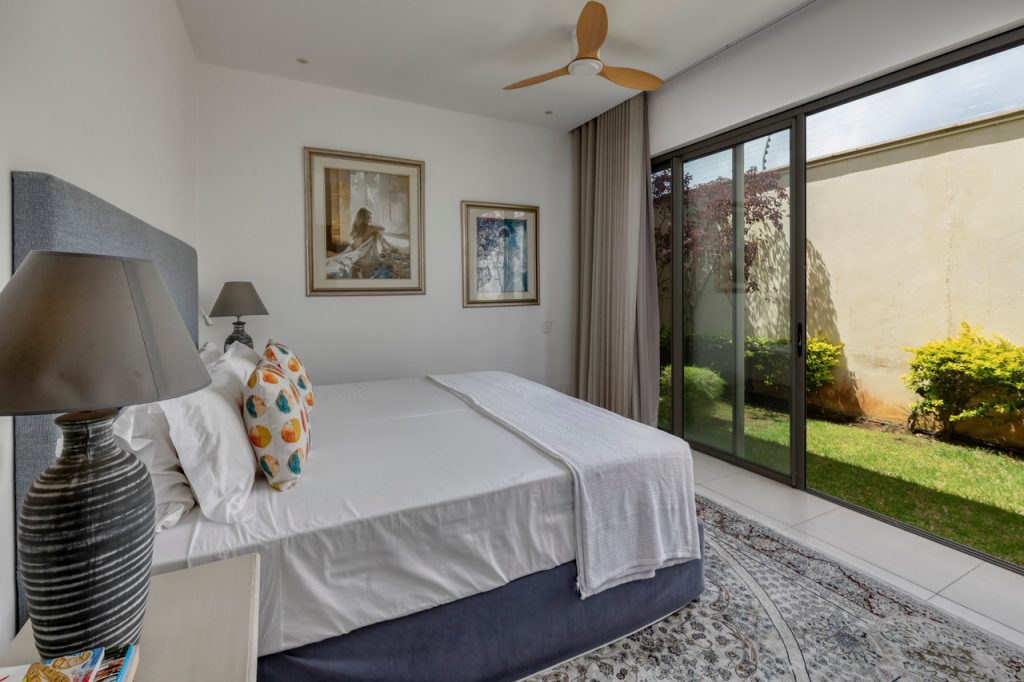 Chaleureuse villa 331 m2 à Mont Mascal